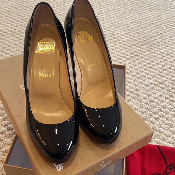 COPY - Christian Louboutin high heel - Picture 3 of 9